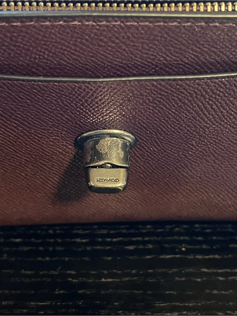 CoachF22768 Bear Chain Turnlock Crossbody Purse Oxblood Leather Shoulder Bag